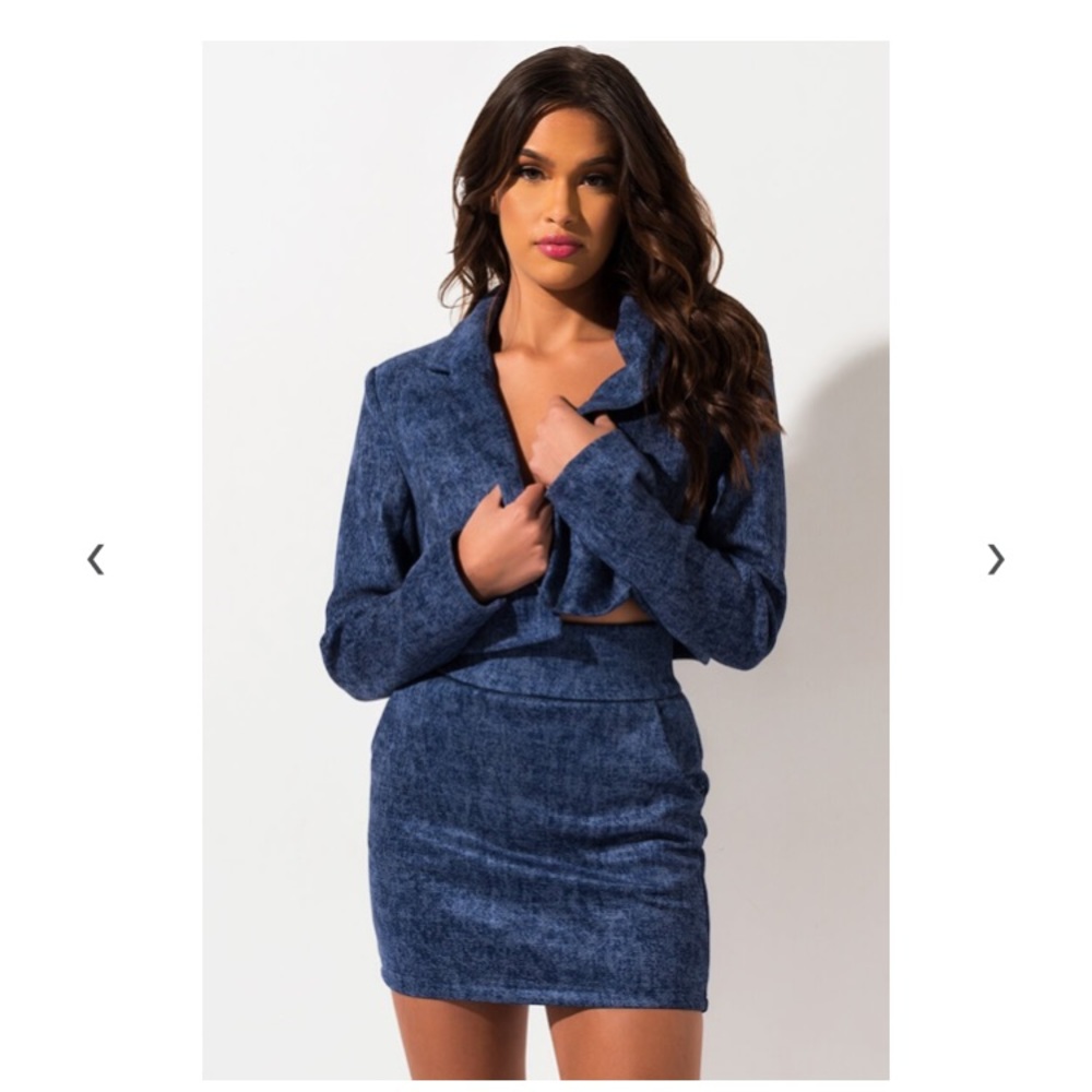AKIRA BIG BOOTY HIGH WAISTED SUEDE MINI SKIRT